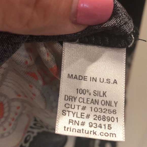 Trina Turk Black Multicolor V-Neck Boho Silk Top w/ Bell Sleeves - Picture 8 of 9